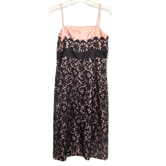 Harold’s Lace Dress - Picture 3 of 3